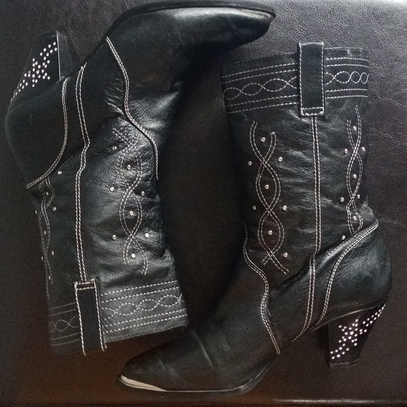 Dingo Rhinestone Low Rise Cowboy Boots - Picture 3 of 14